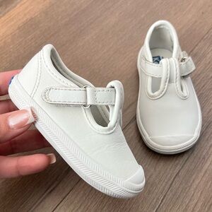Keds Infant White Champion Toe Cap T--Strap Mary Jane Sneakers Size 3m